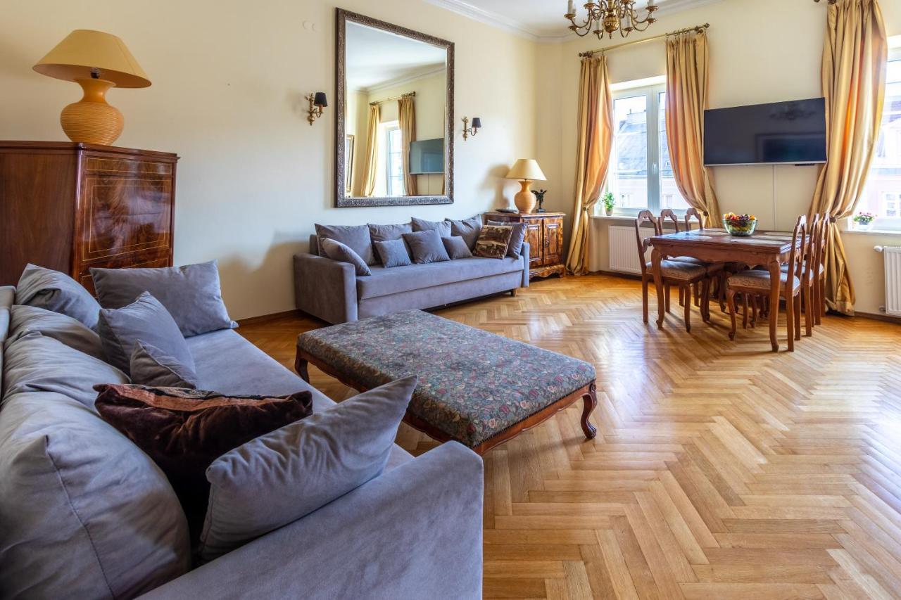 Apartament Luster I Obrazow Varsovie Extérieur photo