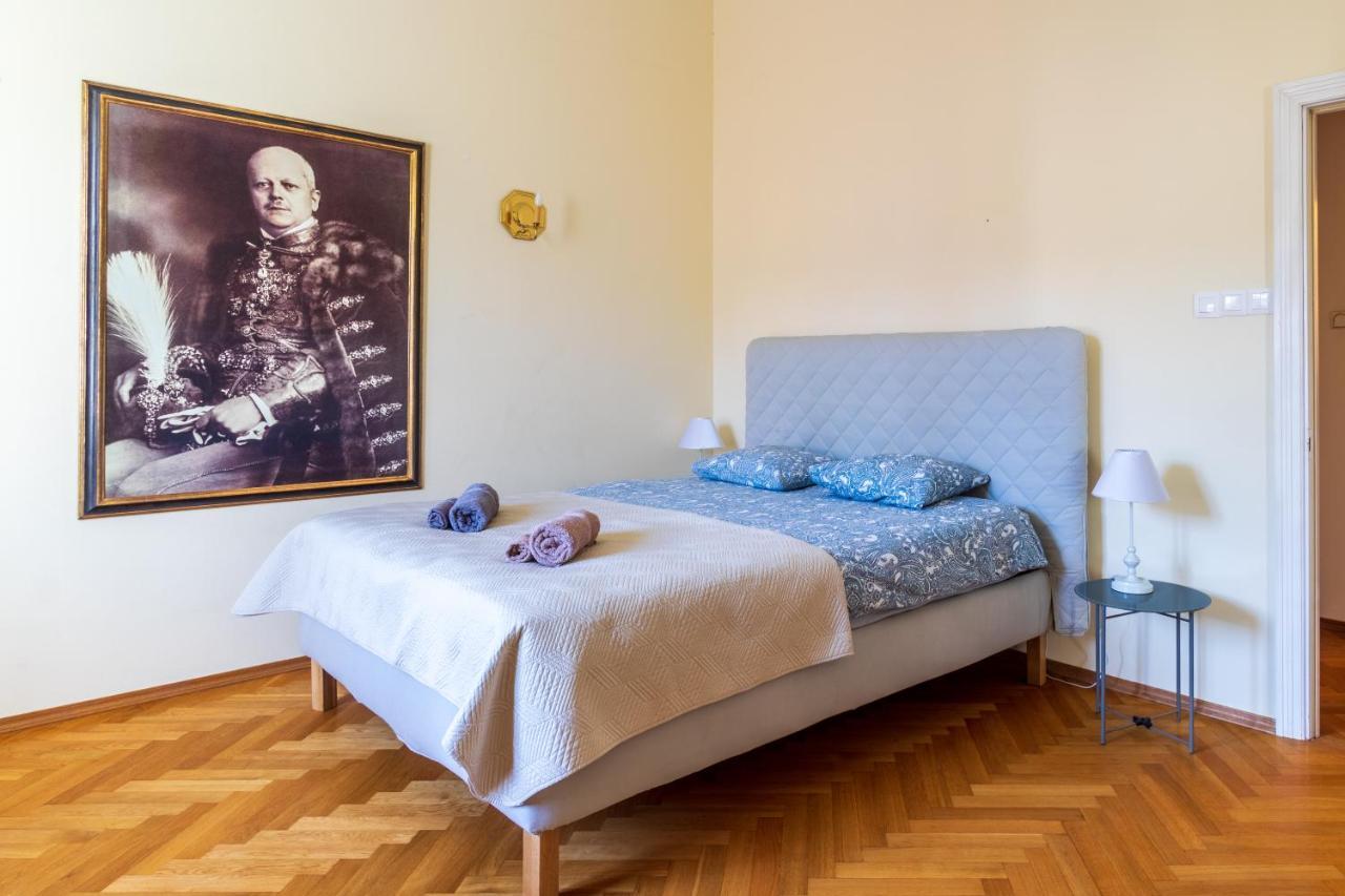Apartament Luster I Obrazow Varsovie Extérieur photo